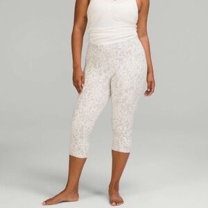Lululemon Align Nulu High-Rise Crop 21" Cheetah Camo Antique White Multi